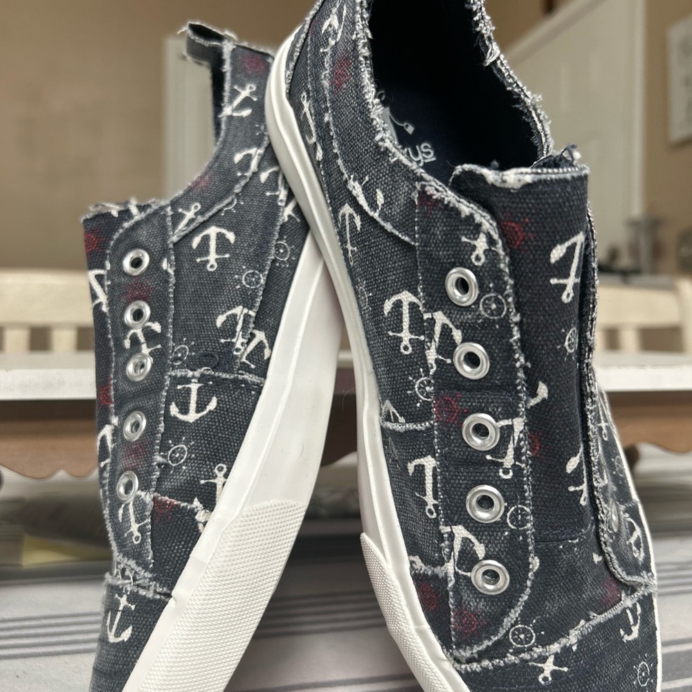 Corkys Babalu Blue and White Athletic Shoes with Nautical Theme Boating NEW